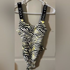 Kendall and Kylie swim suit
